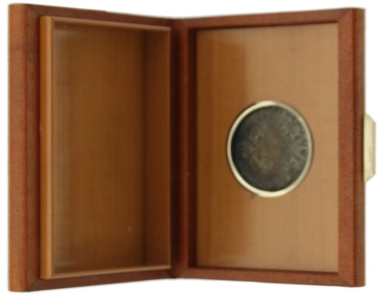 SCATOLETTA CON TALLERO DI MARIA TERESA D'AUSTRIA.