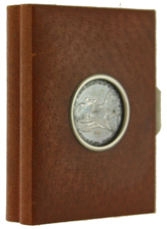 SCATOLETTA CON TALLERO DI MARIA TERESA D'AUSTRIA.