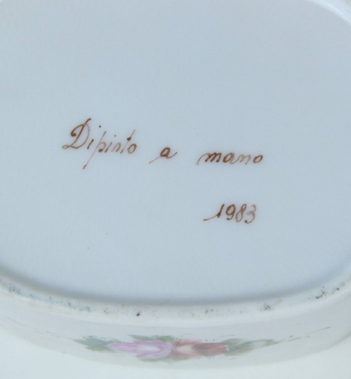 SCATOLETTA IN PORCELLANA DIPINTA A MANO CM 9x7x5