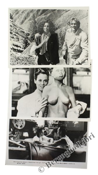 SIGOURNEY WEAVER: TRE FOTO ORIGINALI DAL SET.