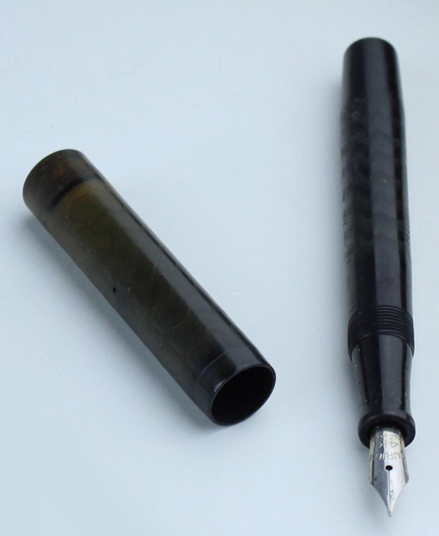 STILUS PECCO Mod. 203. Stilografica vintage, ebanite, pennino Iridium 14 …