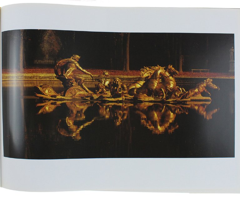 VERSAILLES. Quattro stagioni, quattro volti.