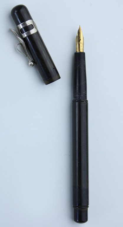 Vintage WAVERLEY Fountain Pen Macniven & Camerun - Nib gold …