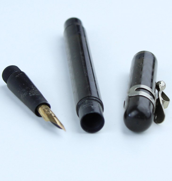 Vintage WAVERLEY Fountain Pen Macniven & Camerun - Nib gold …