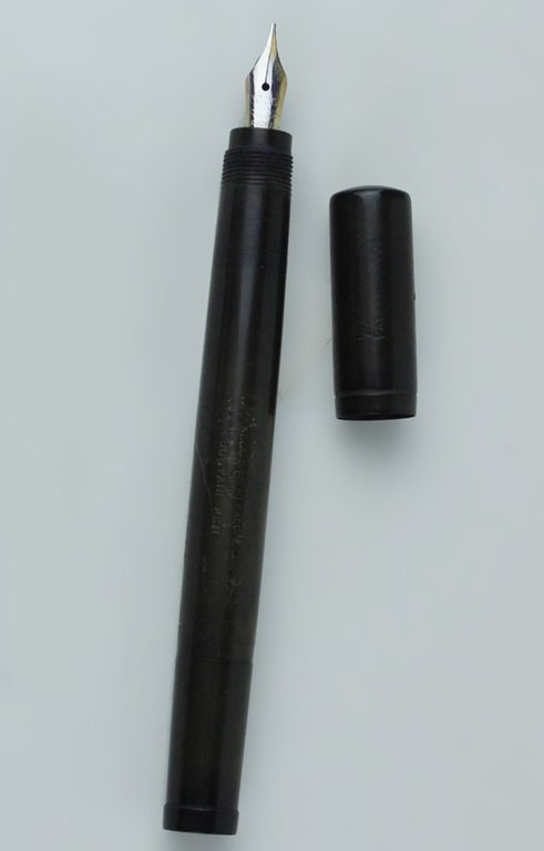 Stilografica WATERMAN'S IDEAL FOUNTAIN PEN ebanite vintage pennino rientrante, funzionante