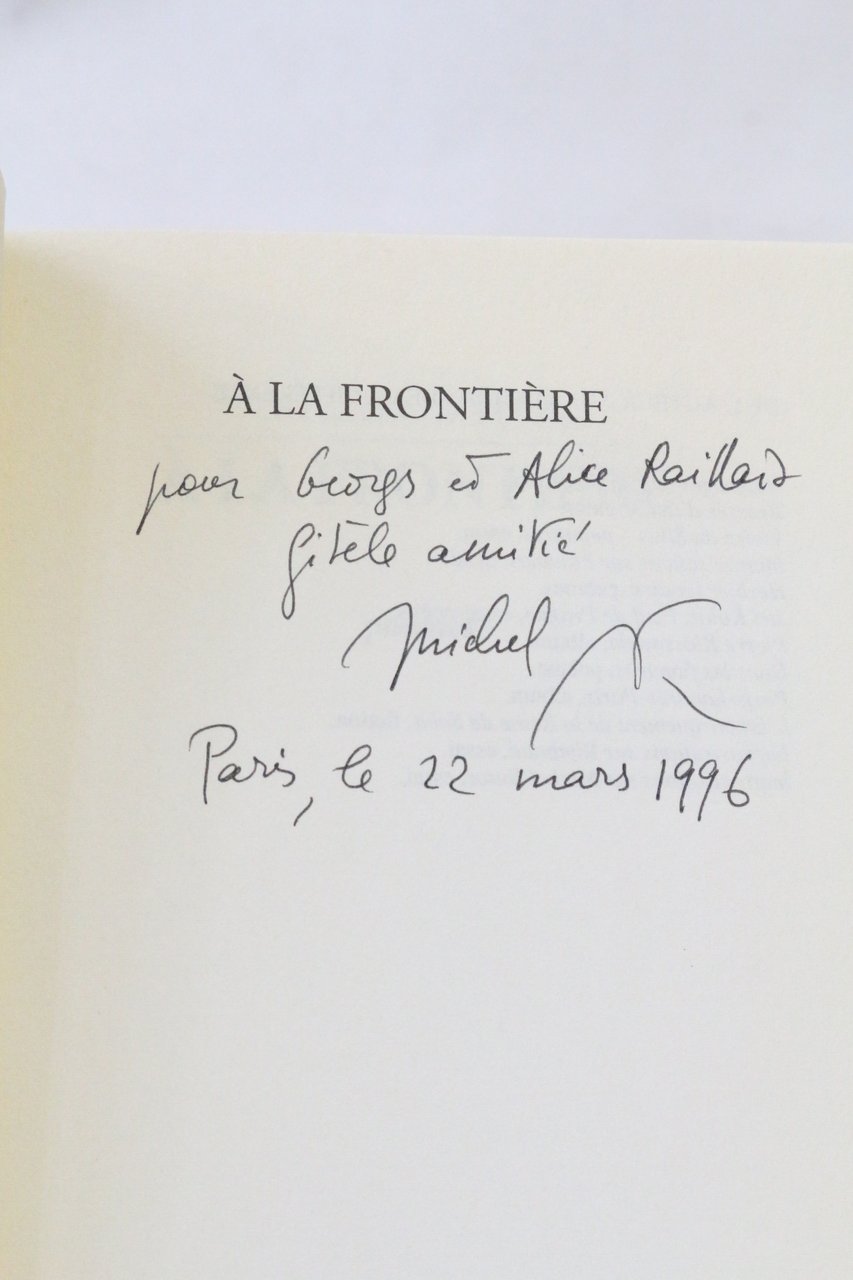 A la frontière