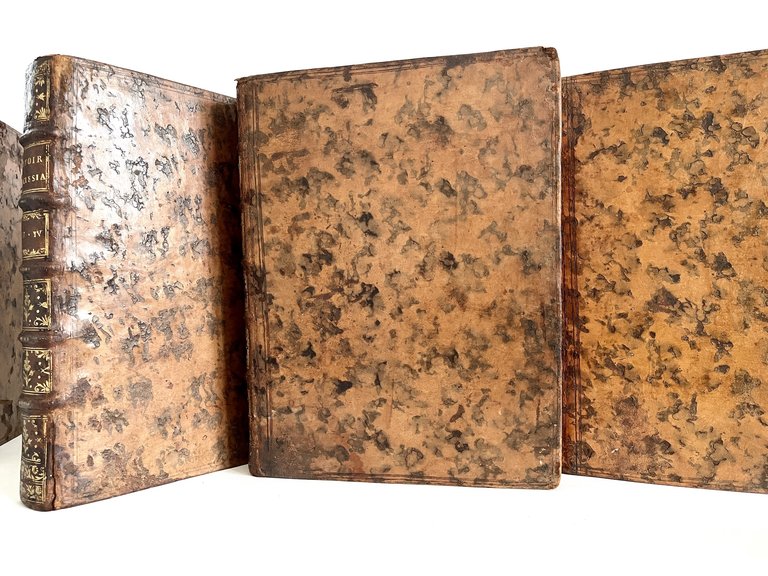 Abrégé de l'histoire ecclesiastique, contenant les événements considérables de chaque …
