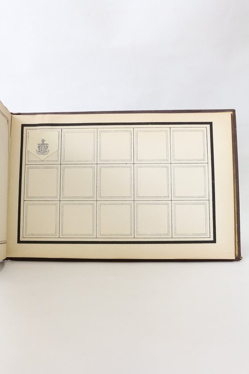 Album de monogrammes historiques, chiffres, marques, lettres