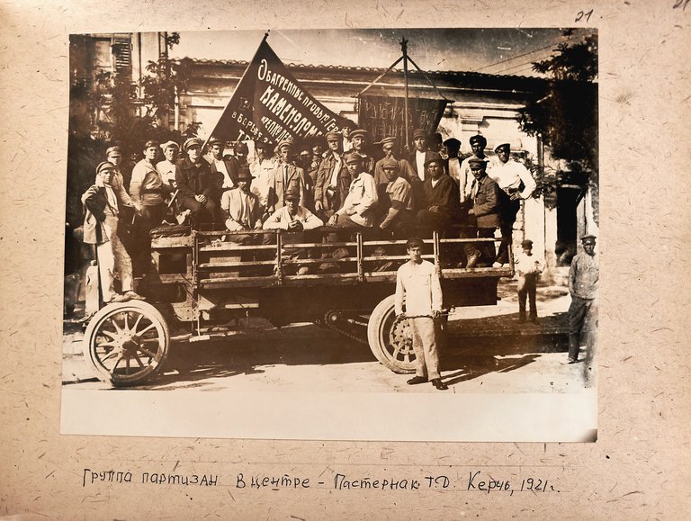Album photographique Révolution russe. Trains d'Agitation (Agit-Prop)