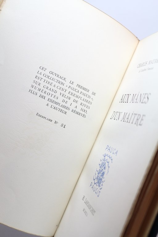 Aux mânes d'un maître