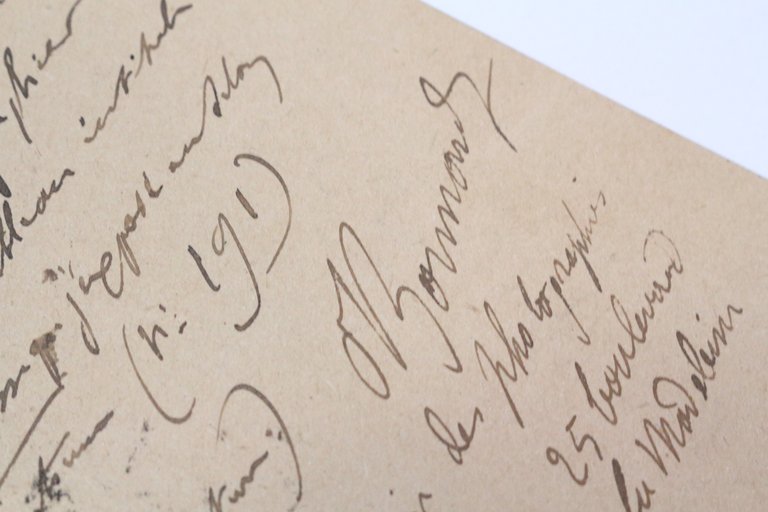 Carte postale autographe signée autorisant la Gazette des beaux-arts à …