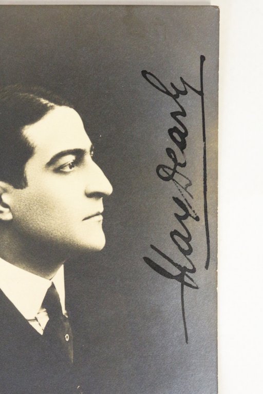 Carte postale photographique signée de Max Dearly