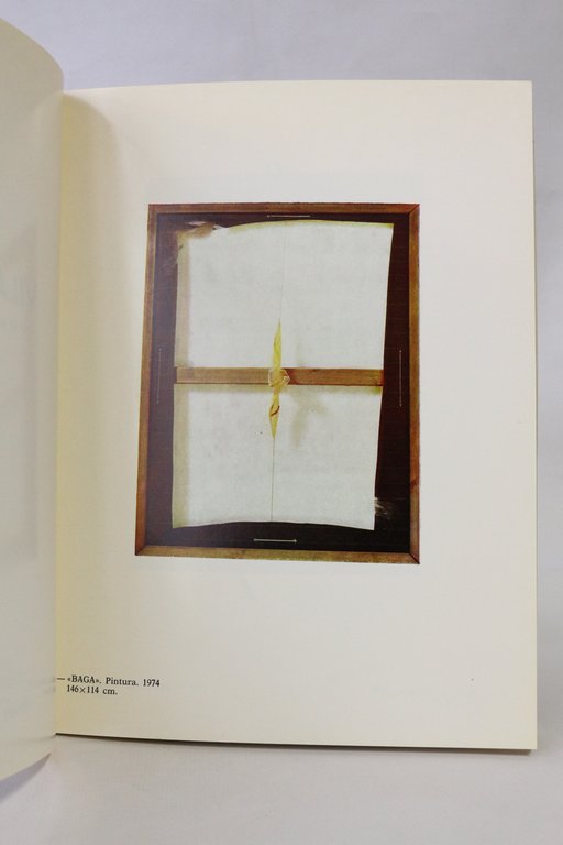 Catalogue de l'exposition intitulée Entre el guix i l'esborrall