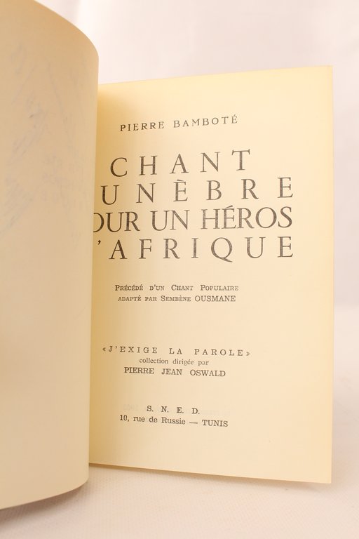 Chant funèbre pour un héros d'Afrique
