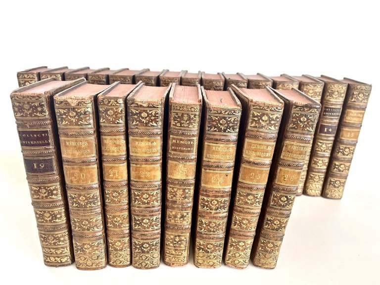 Collection universelle des mémoires particuliers relatifs à l'Histoire de France