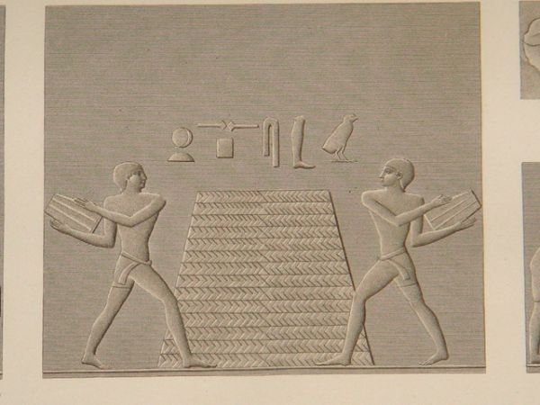 DESCRIPTION DE L'EGYPTE. Pyramides de Memphis. Bas-reliefs et fragment de …