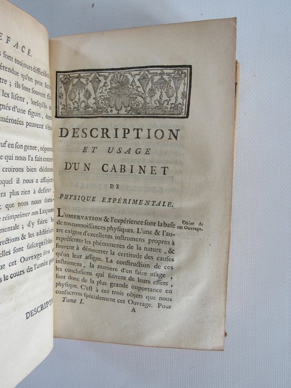 Description et usage d'un cabinet de physique experimentale
