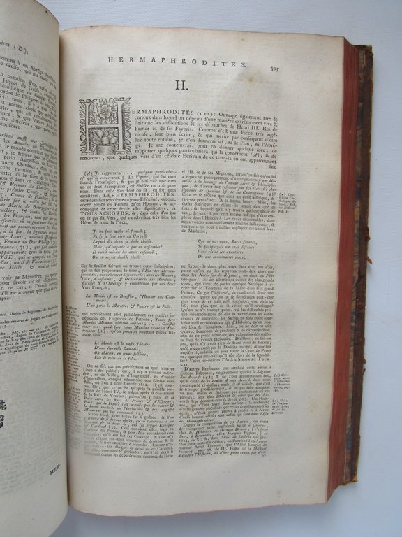 Dictionnaire historique, ou memoires critique et litteraires, concernant la vie …