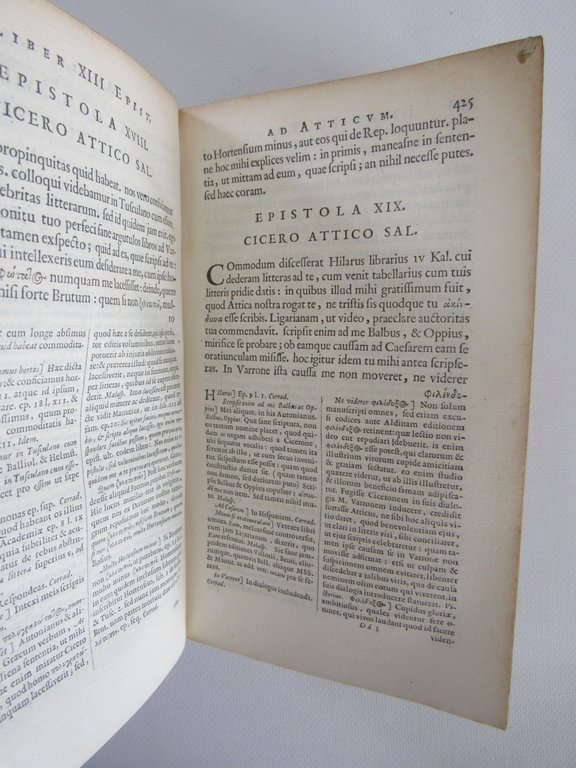 Epistolarum libri XVI ad T. Pomponium Atticum