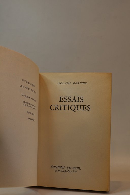 Essais critiques