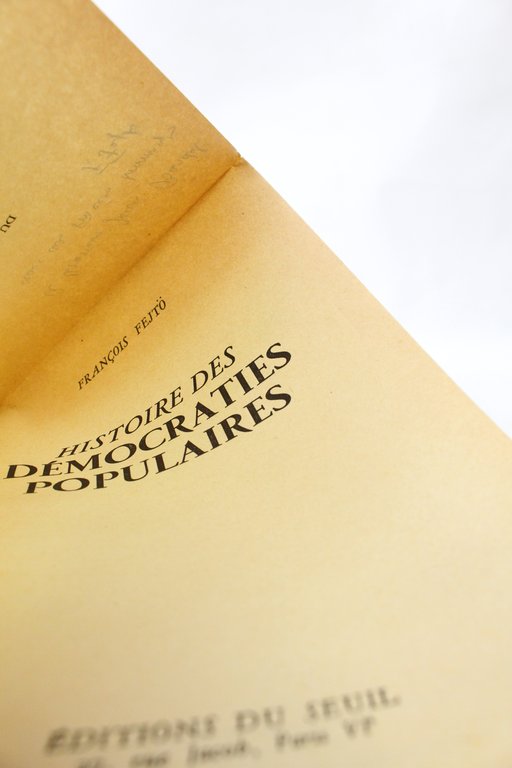Histoire des démocraties populaires