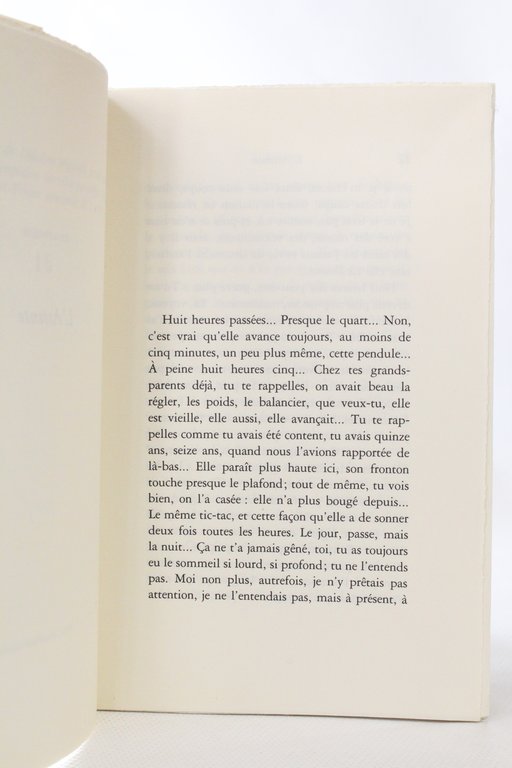 L'attente. - La clôture