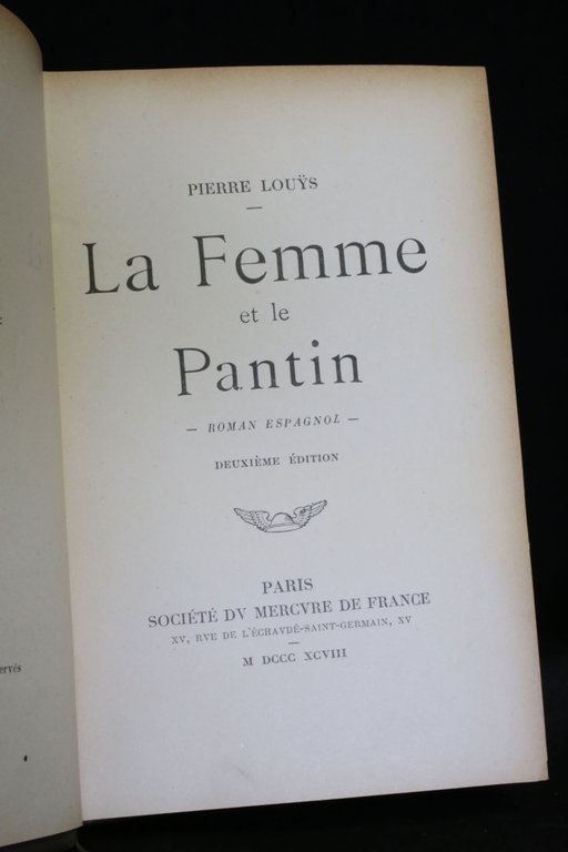 La femme et le pantin