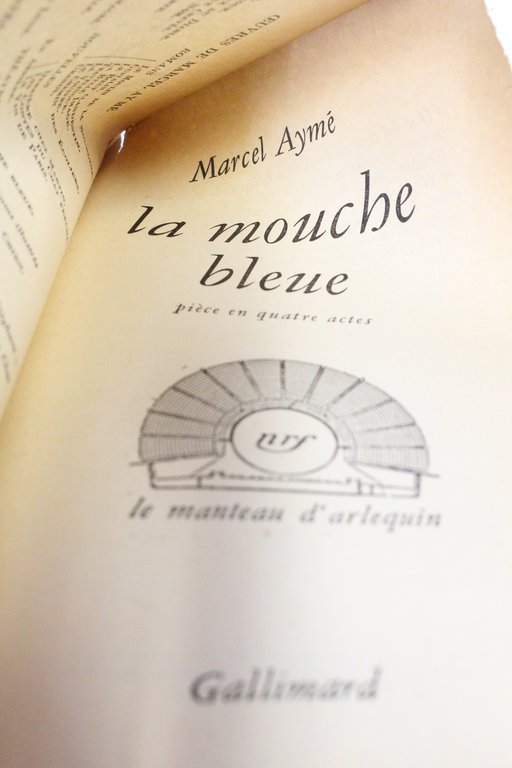 La mouche bleue