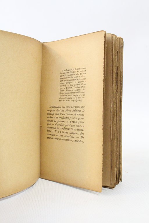 La vie héroïque des aventuriers, des poètes, des rois, et …