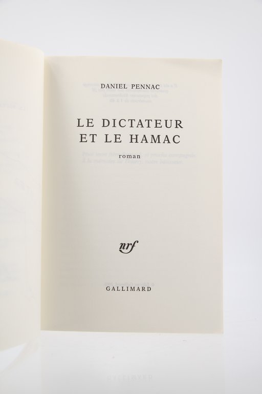 Le Dictateur et le Hamac