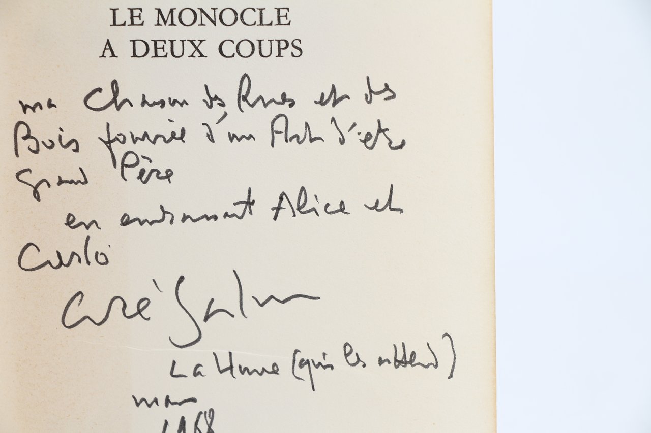 Le Monocle à deux Coups