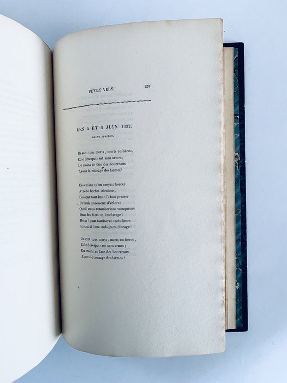Le myosotis, petits contes et petits vers