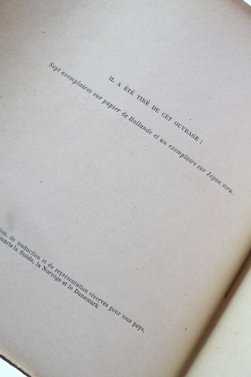 Les cuirs de boeuf , un miracle en XII vitraux …