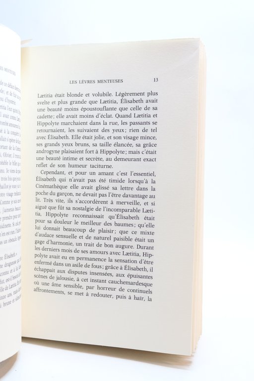 Les lèvres menteuses