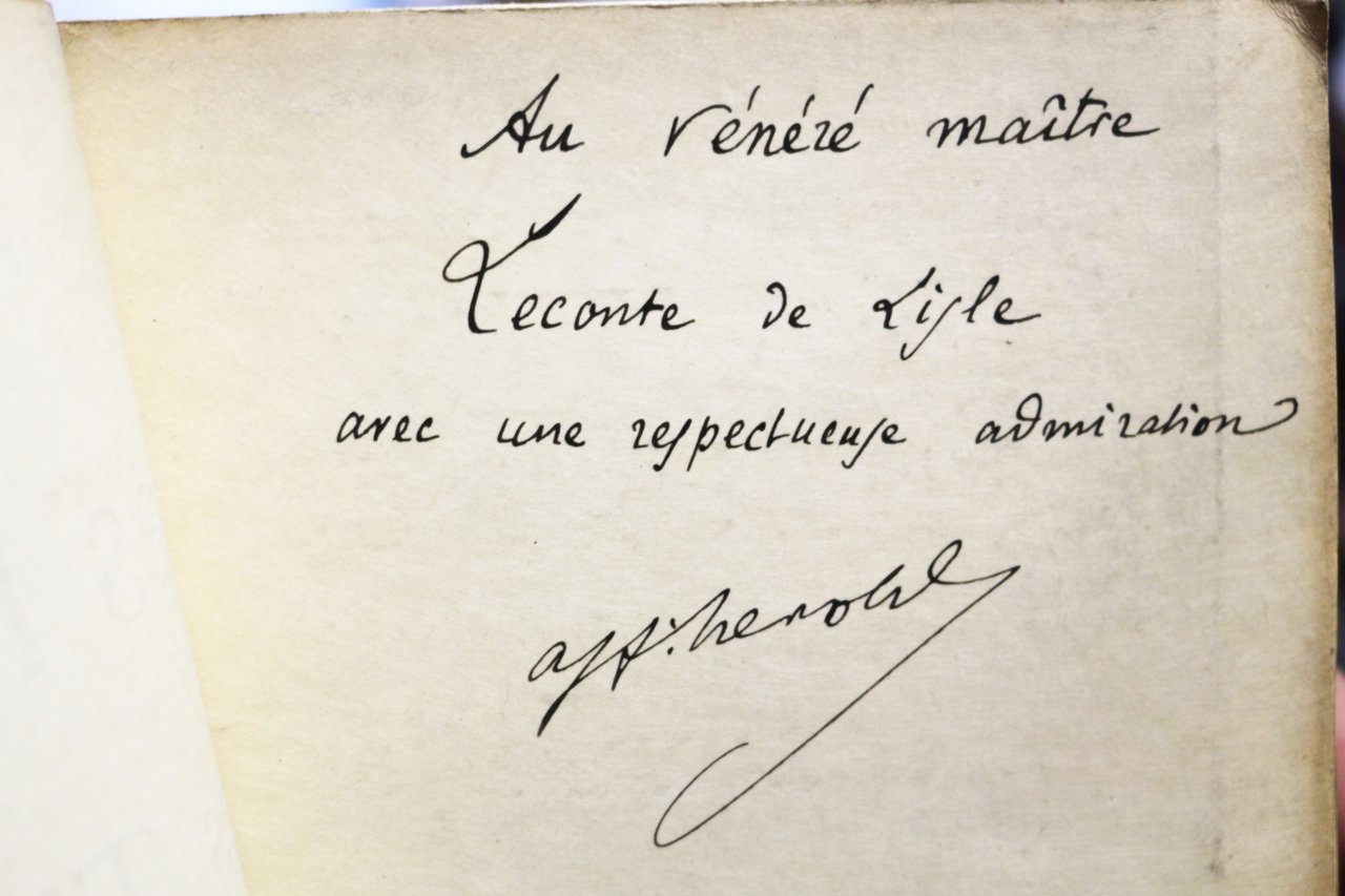 Les paeans et les thrènes