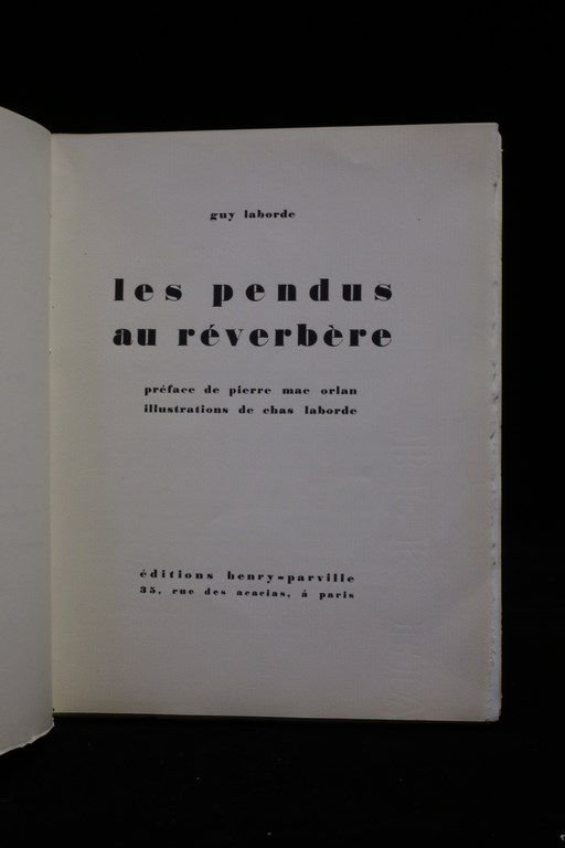 Les pendus au réverbère