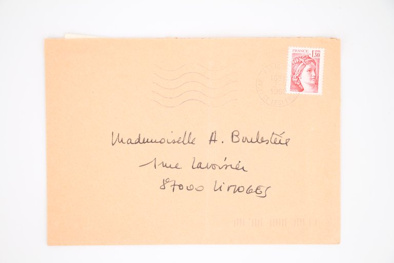Lettre autographe signée adressée à Antoinette Boulesteix
