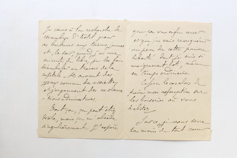 Lettre autographe signée « c'est l'invasion hollando-belge venue pour l'exposition …