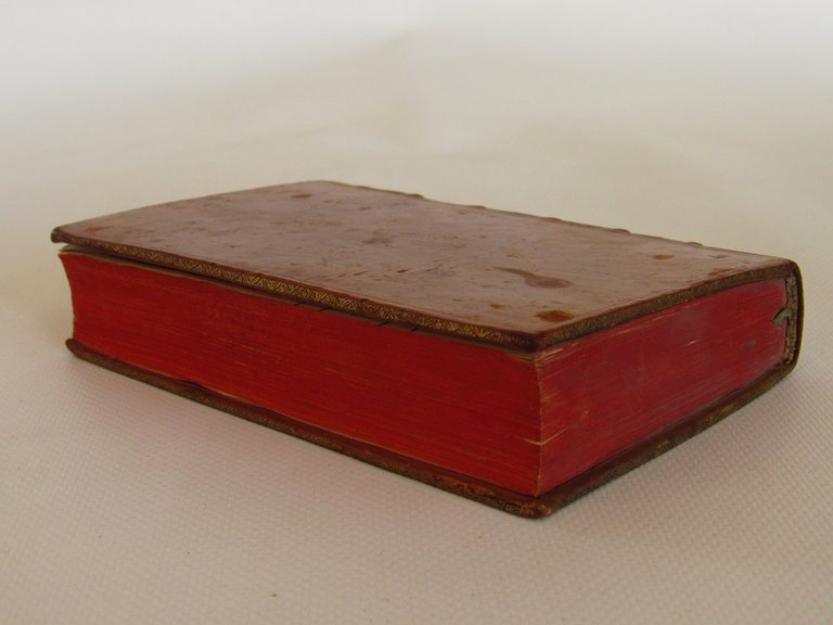 Memoires historiques et critiques sur divers point de l'histoire de …