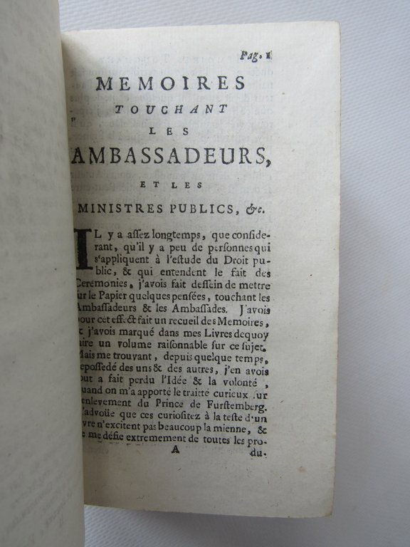 Memoires touchant les ambassadeurs, et les ministres publics. Par M.L.P.