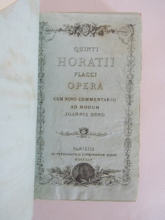 Opera cum novo commentario ad modum Joannis Bond
