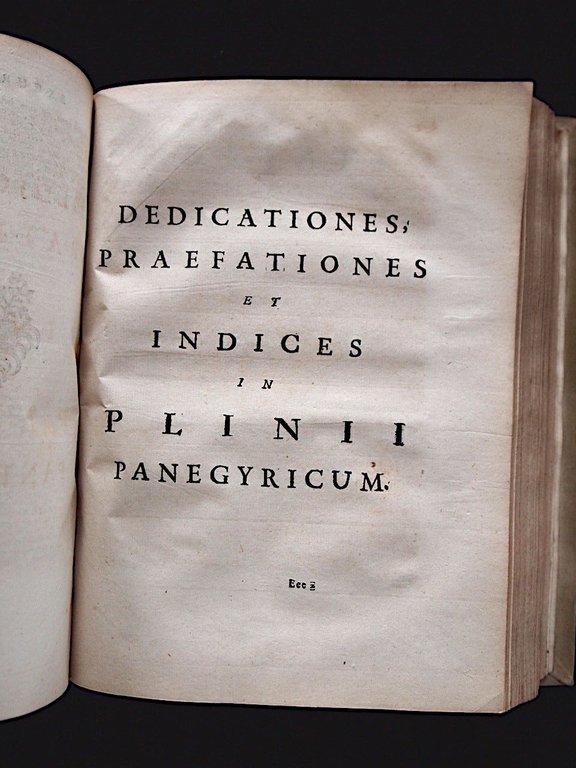 Panegyricus, cum notis integris [Ensemble] Latini Pacati Drepanii panegyricus