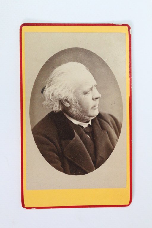 [PHOTOGRAPHIE] Portrait photographique en médaillon d'Honoré Daumier de profil