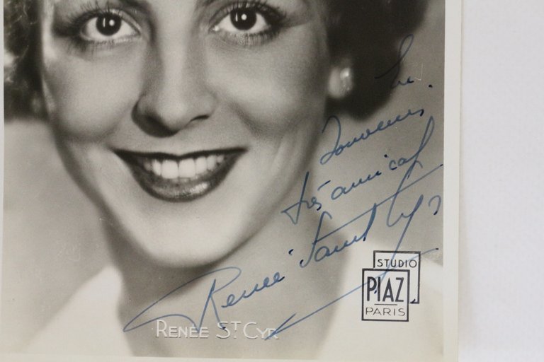 Photographique originale dédicacée de Renée Saint-Cyr