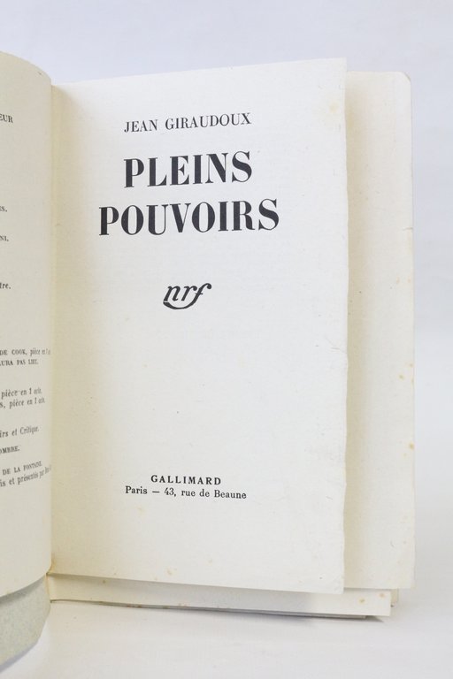 Pleins pouvoirs