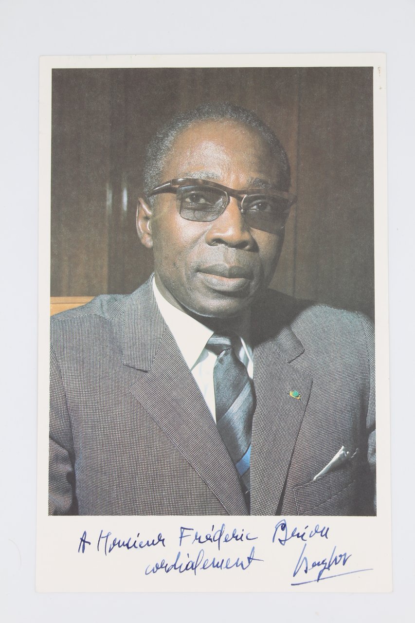 Portrait photographique dédicacé de Léopold Sédar Senghor
