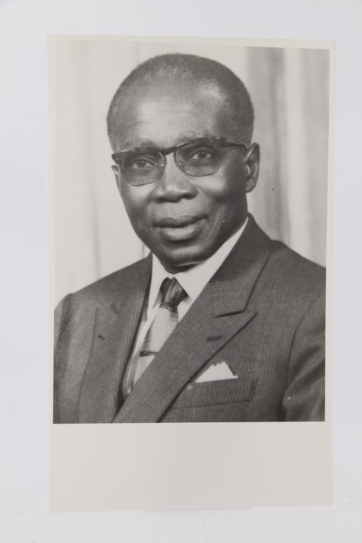 Portrait photographique dédicacé de Léopold Sédar Senghor