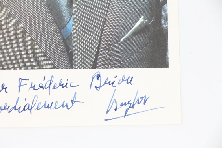 Portrait photographique dédicacé de Léopold Sédar Senghor