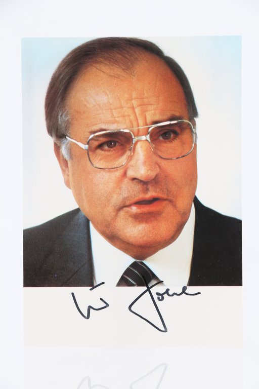 Portrait photographique signé d'Helmut Kohl