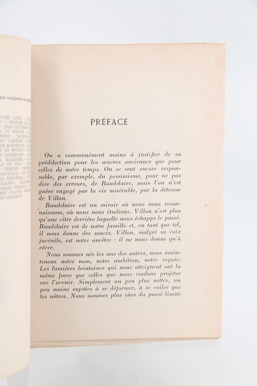 Première anthologie vivante de la poésie du passé